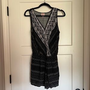 Mossimo Supply Co. Romper Size Medium